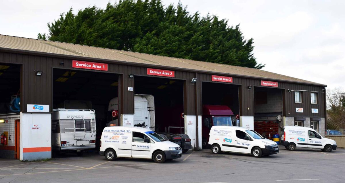 D&M-Truck-Exterior-with-vehicles